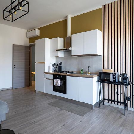 Leggiuno Casa Vacanze Aria מראה חיצוני תמונה
